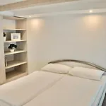 Full Of Light Central Apartment Overlooking Jungfrau Mountain